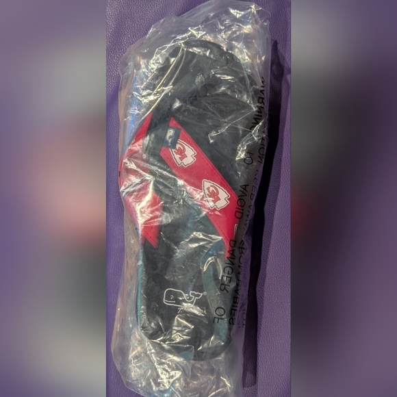 Kansas City Chiefs Vineyard Vines Kansas City Chiefs Flip Flops size 7 - Picture 3 of 4